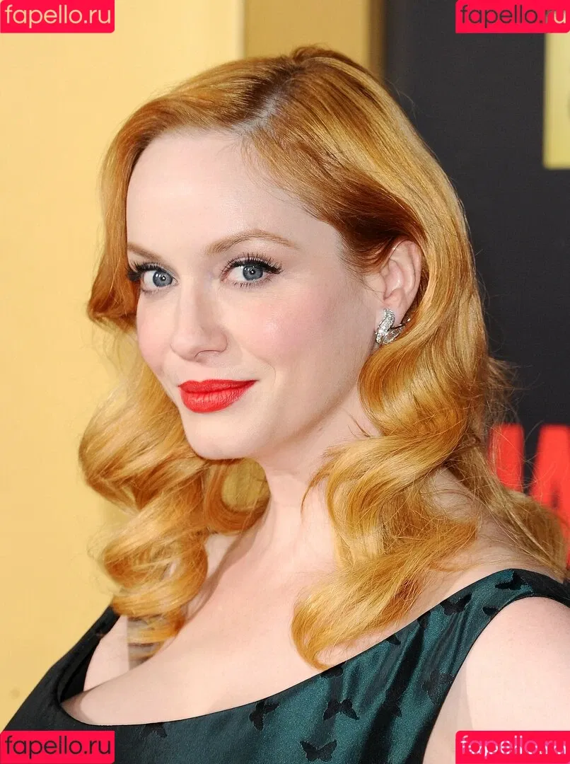 Christina Hendricks / actuallychristinahendricks Onlyfans Photo Gallery 