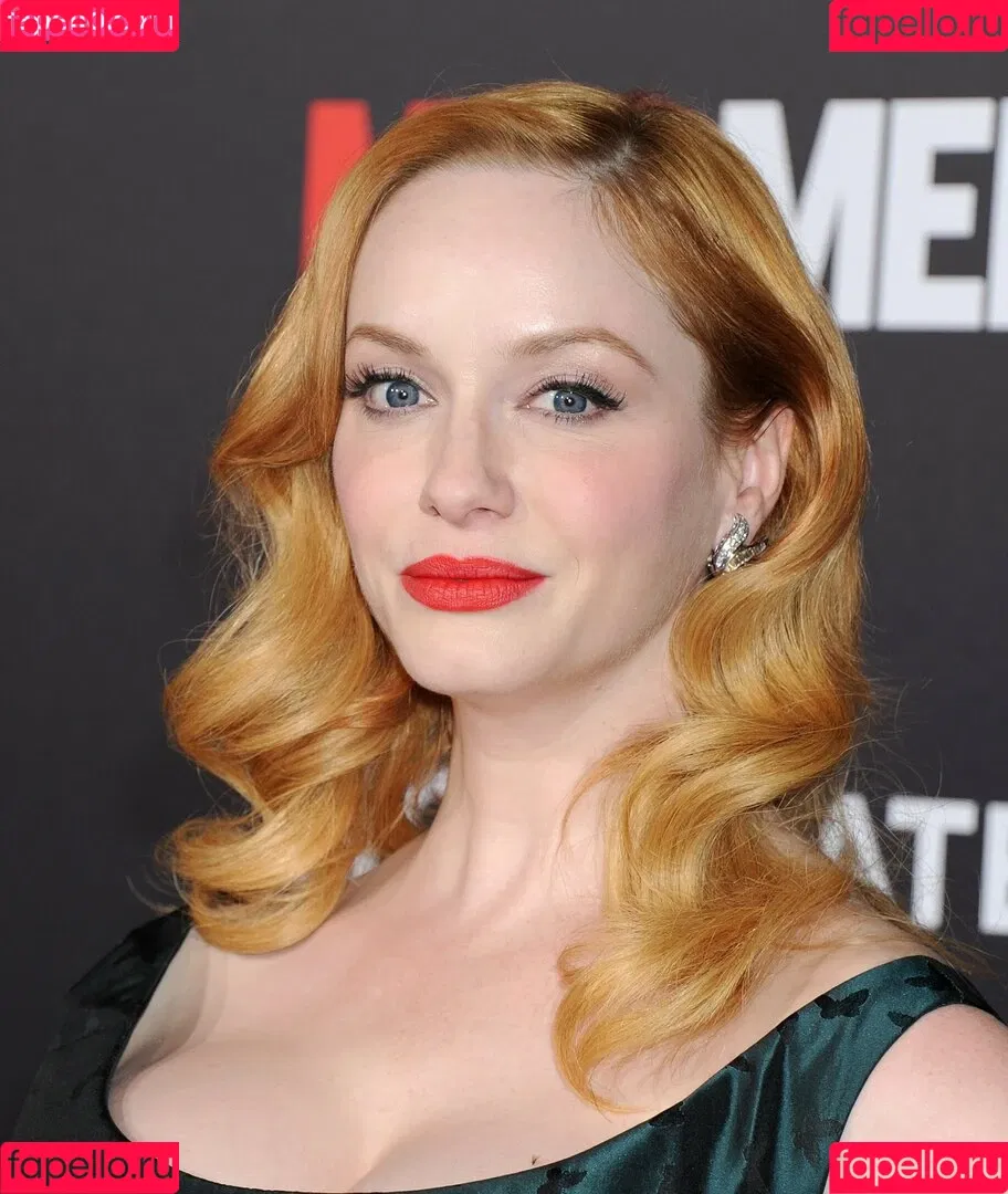Christina Hendricks / actuallychristinahendricks Onlyfans Photo Gallery 