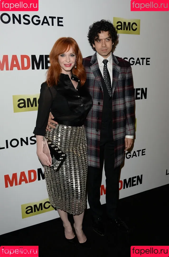 Christina Hendricks / actuallychristinahendricks Onlyfans Photo Gallery 