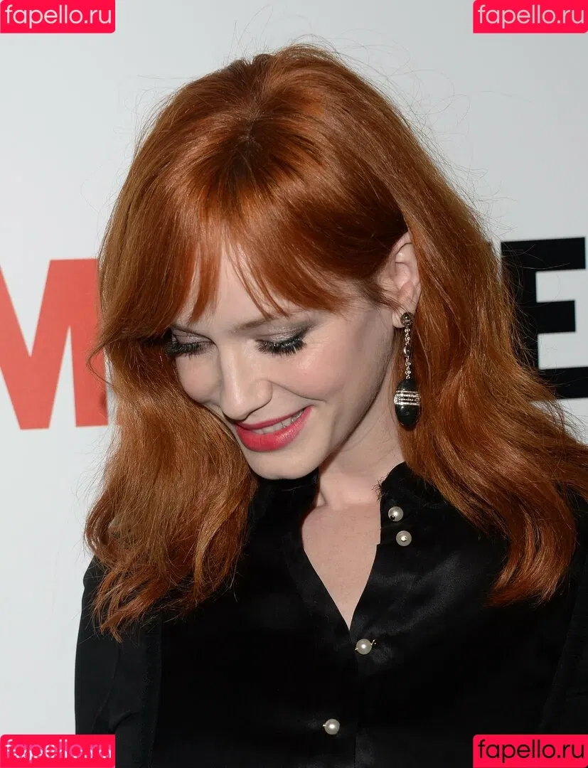 Christina Hendricks / actuallychristinahendricks Onlyfans Photo Gallery 
