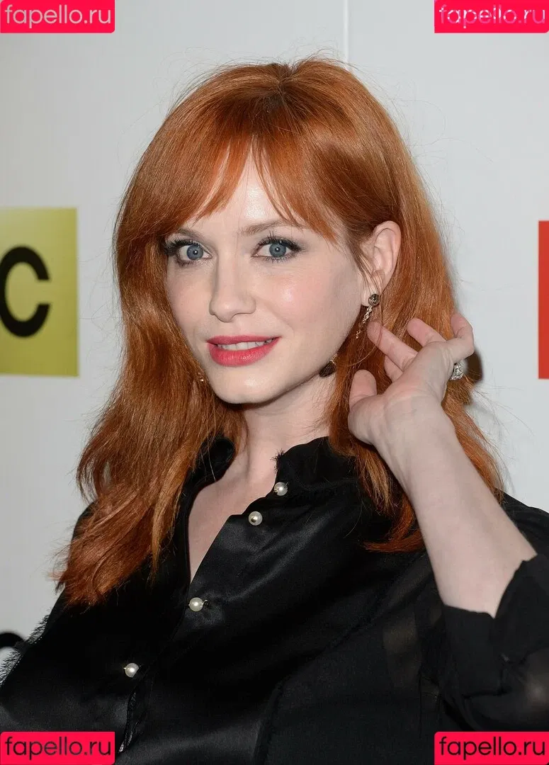 Christina Hendricks / actuallychristinahendricks Onlyfans Photo Gallery 