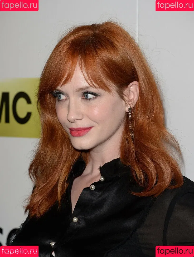 Christina Hendricks / actuallychristinahendricks Onlyfans Photo Gallery 