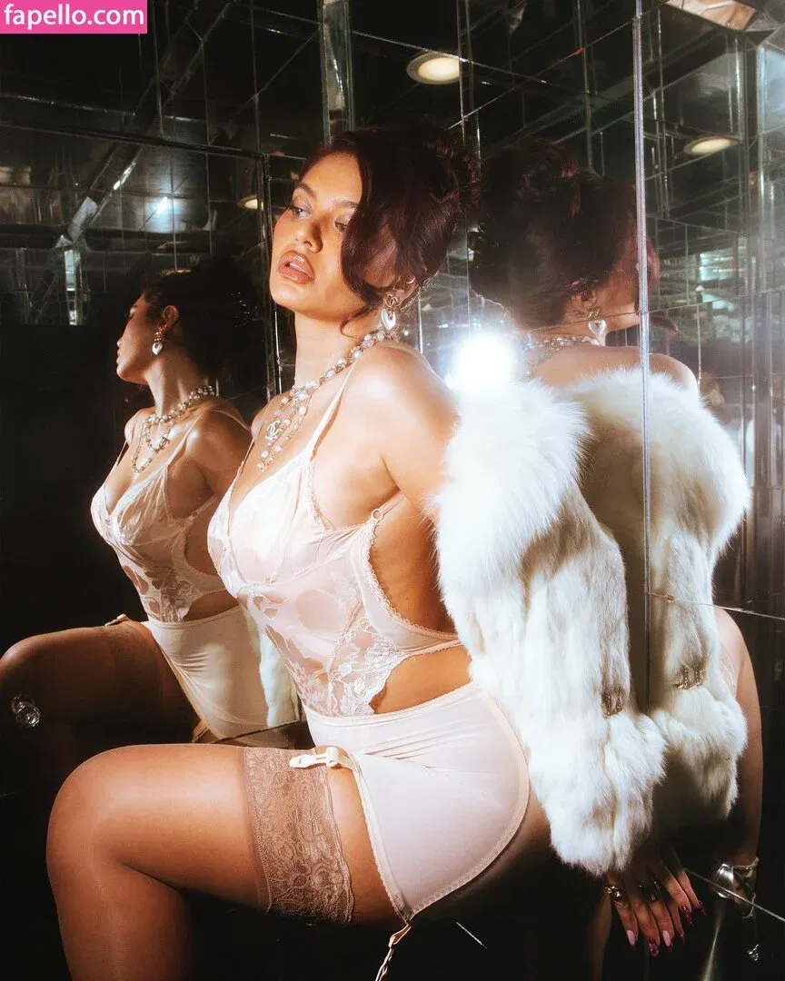 Sofia Jamora / sofiajamora Onlyfans Photo Gallery 