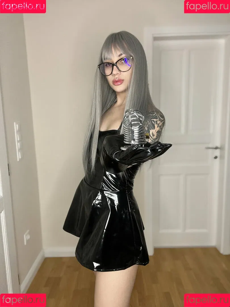 callmegoddesszara / callmegoddesszaraa Onlyfans Photo Gallery 