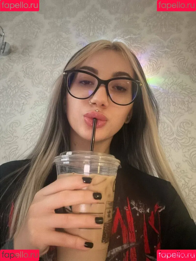 callmegoddesszara / callmegoddesszaraa Onlyfans Photo Gallery 
