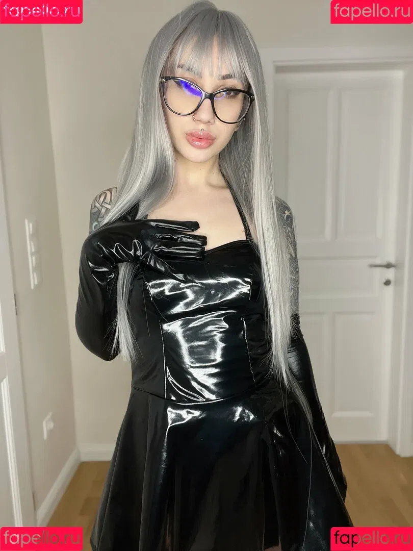 callmegoddesszara / callmegoddesszaraa Onlyfans Photo Gallery 