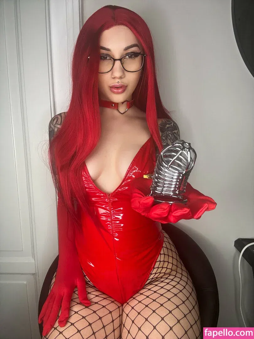 callmegoddesszara / callmegoddesszaraa Onlyfans Photo Gallery 