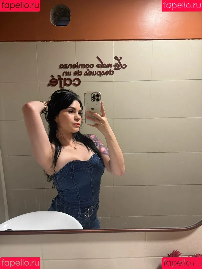 Nebrazkha / nebrazkhaa Onlyfans Photo Gallery 