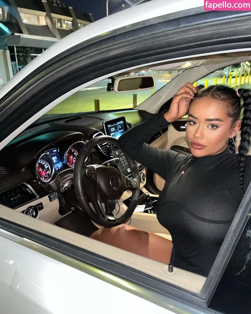 JustNati Onlyfans Photo Gallery 