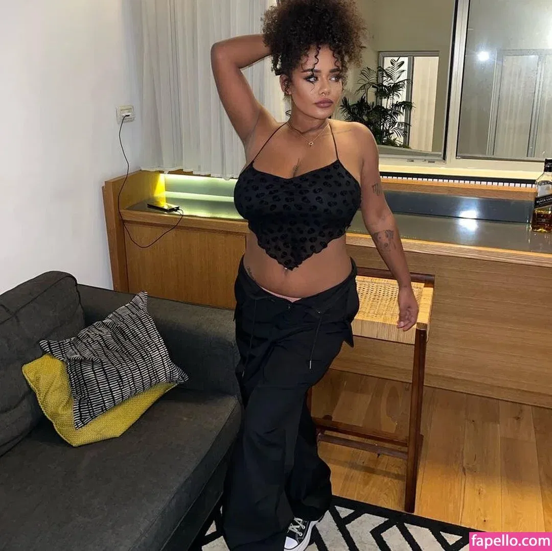 JustNati Onlyfans Photo Gallery 