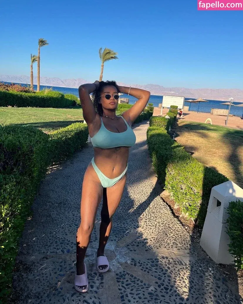 JustNati Onlyfans Photo Gallery 