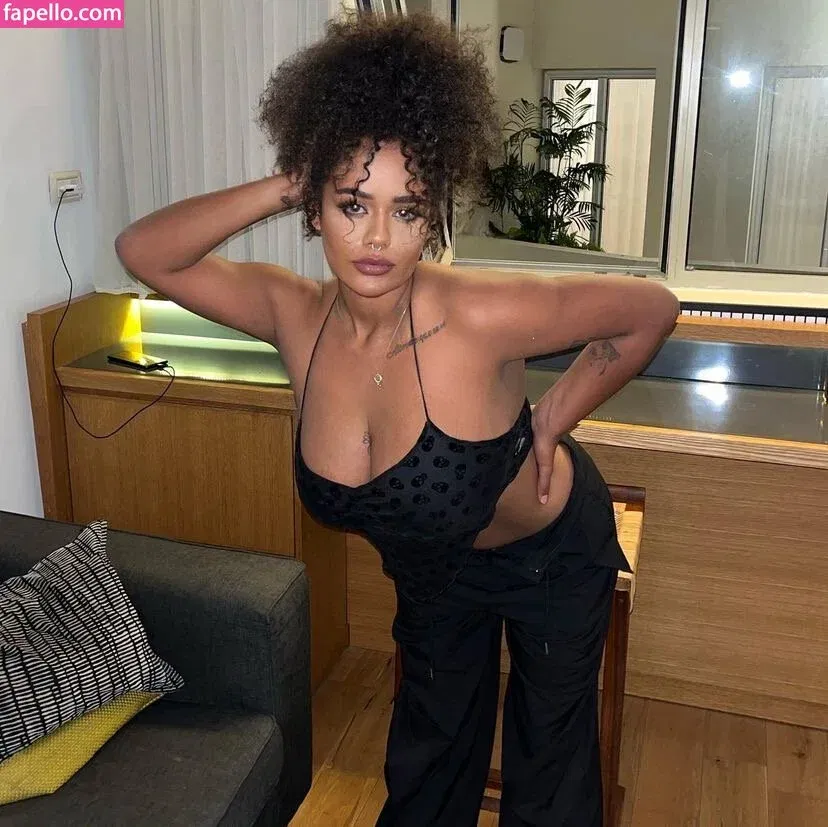 JustNati Onlyfans Photo Gallery 