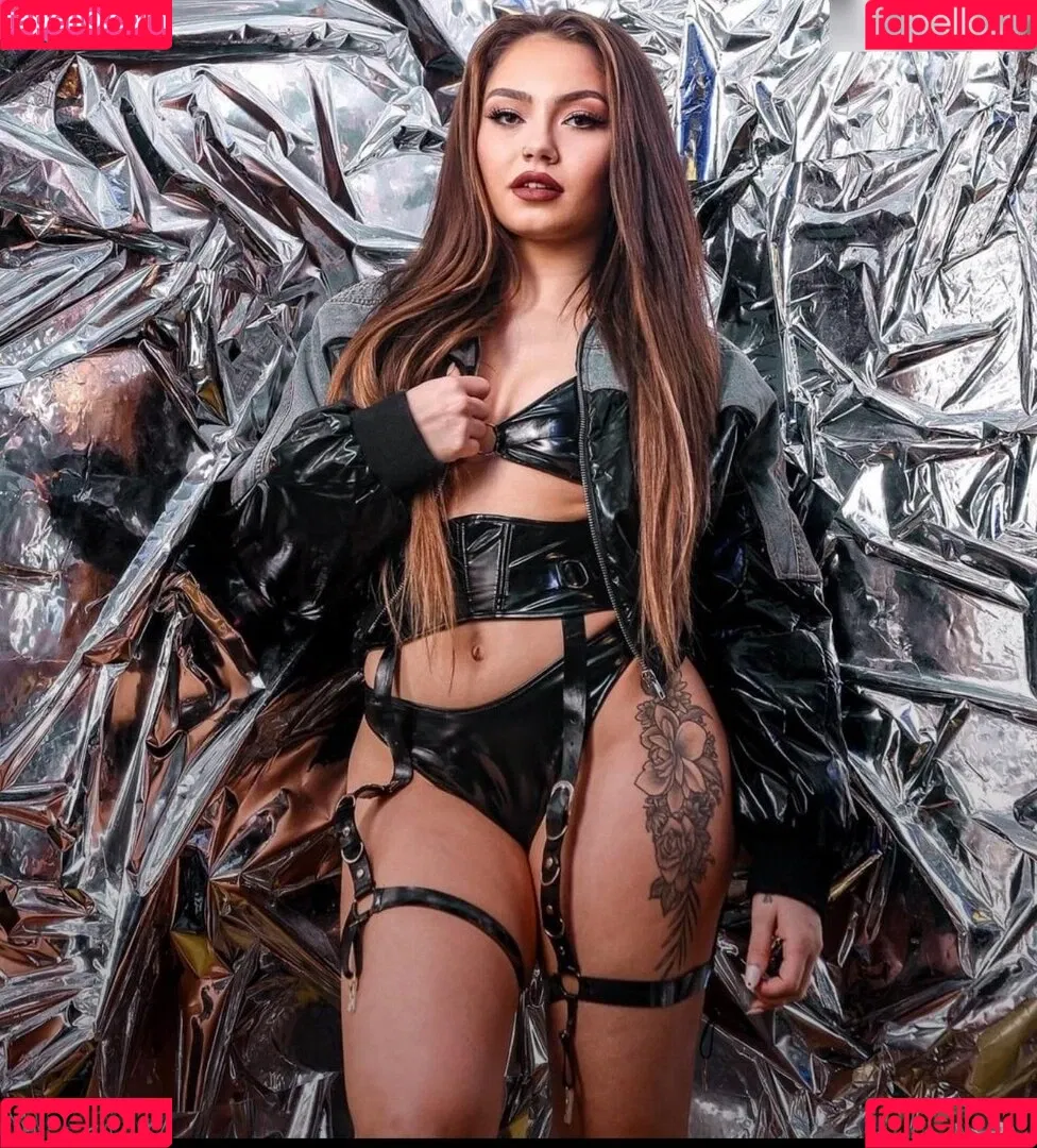 Skye Blue / SkyeBluewrestling / Skyebluewantsu / Skyebyee / skyebluehatesu Onlyfans Photo Gallery 