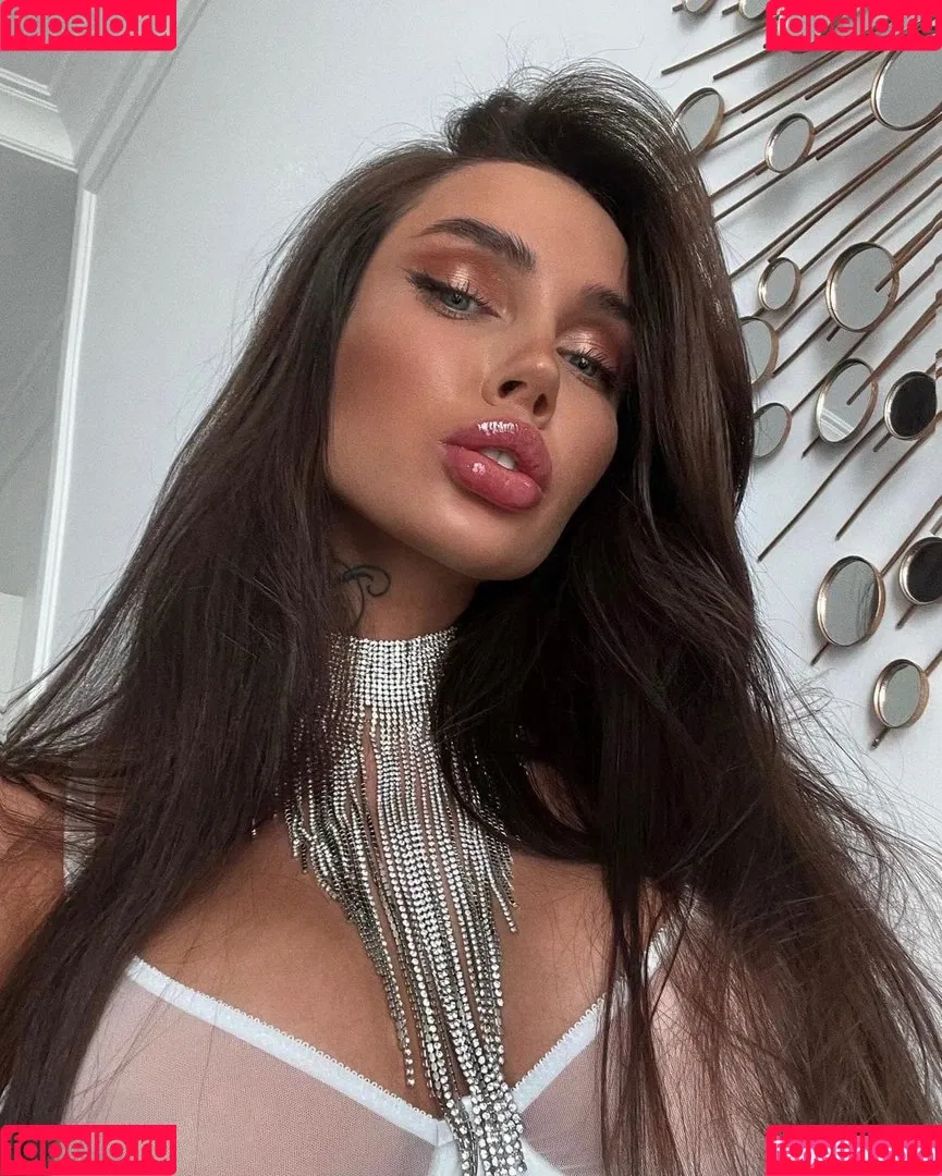 Nessa Orlova / nessaorlova / orlova_ness_life / rusmeganfox Onlyfans Photo Gallery 