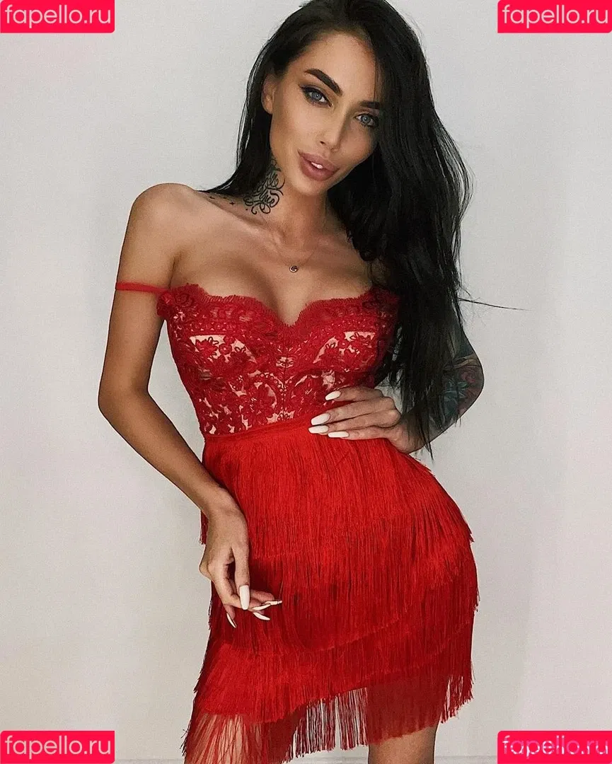 Nessa Orlova / nessaorlova / orlova_ness_life / rusmeganfox Onlyfans Photo Gallery 