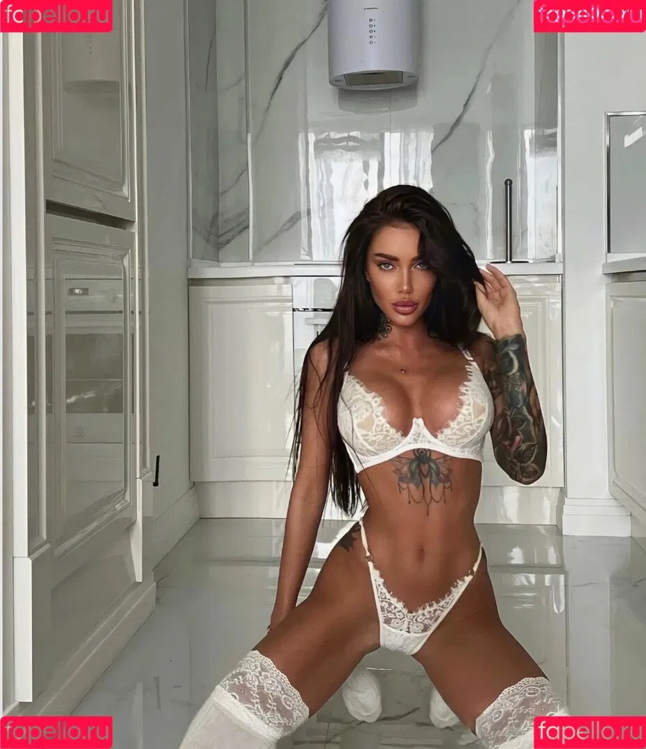 Nessa Orlova / nessaorlova / orlova_ness_life / rusmeganfox Onlyfans Photo Gallery 