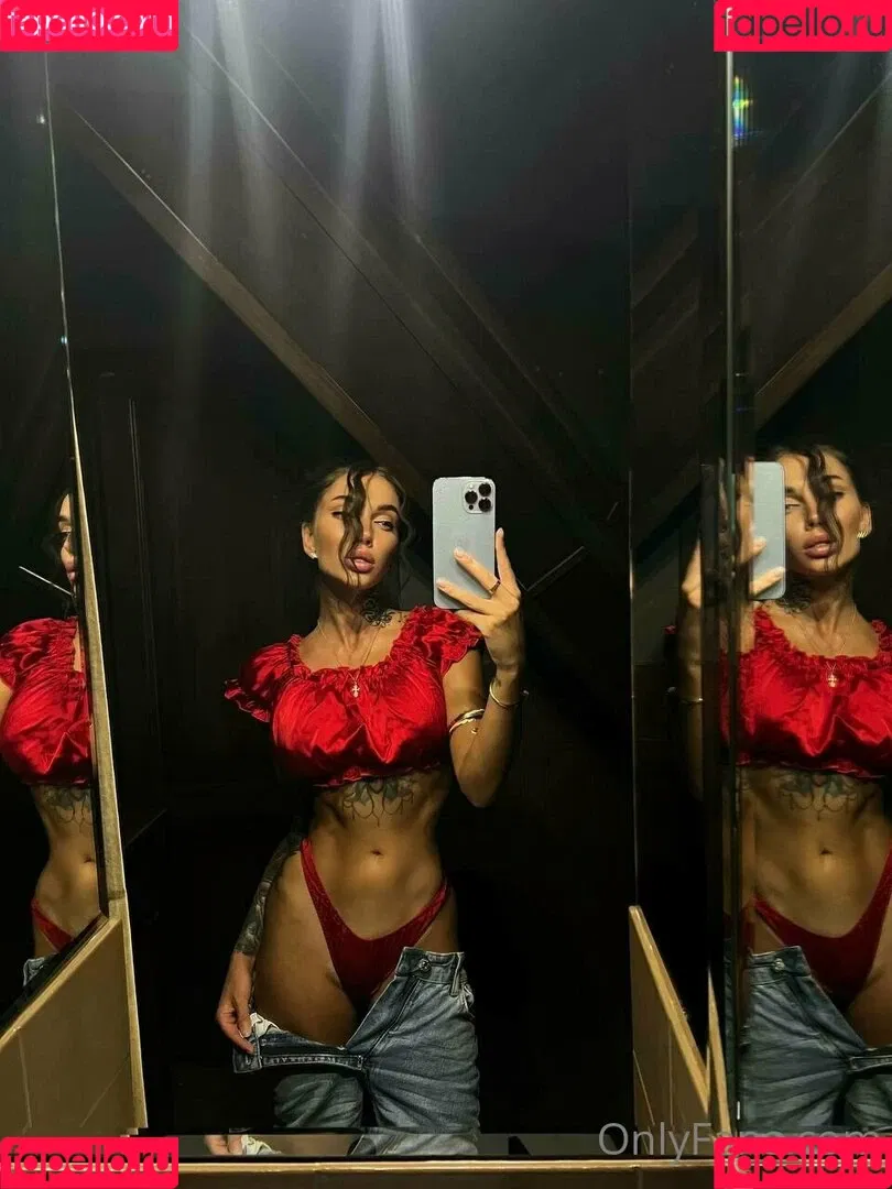 Nessa Orlova / nessaorlova / orlova_ness_life / rusmeganfox Onlyfans Photo Gallery 