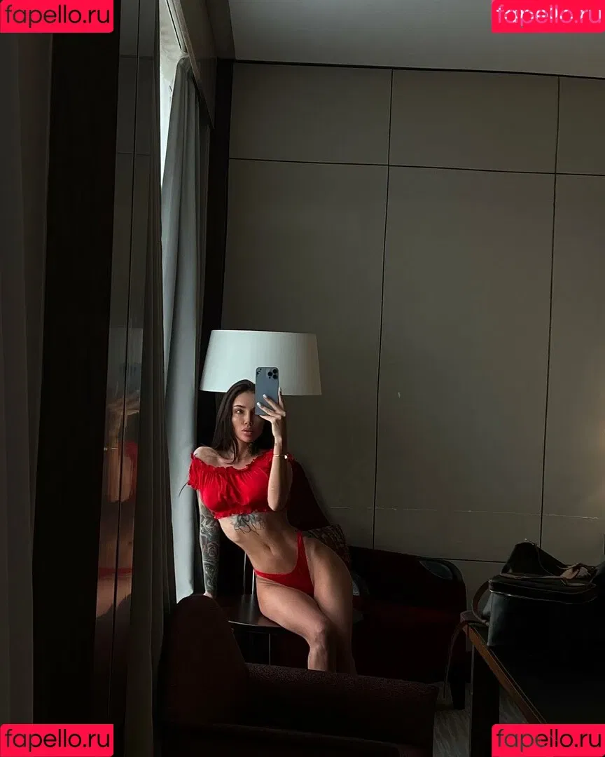 Nessa Orlova / nessaorlova / orlova_ness_life / rusmeganfox Onlyfans Photo Gallery 