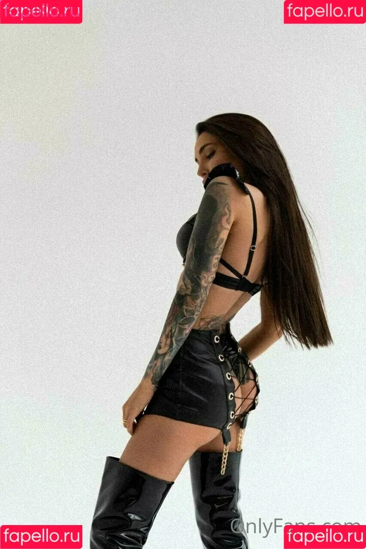 Nessa Orlova / nessaorlova / orlova_ness_life / rusmeganfox Onlyfans Photo Gallery 