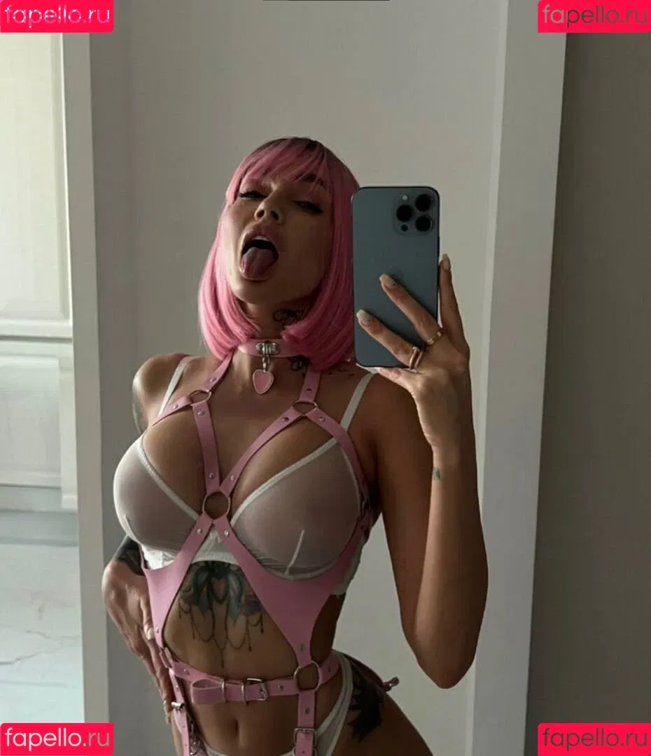 Nessa Orlova / nessaorlova / orlova_ness_life / rusmeganfox Onlyfans Photo Gallery 