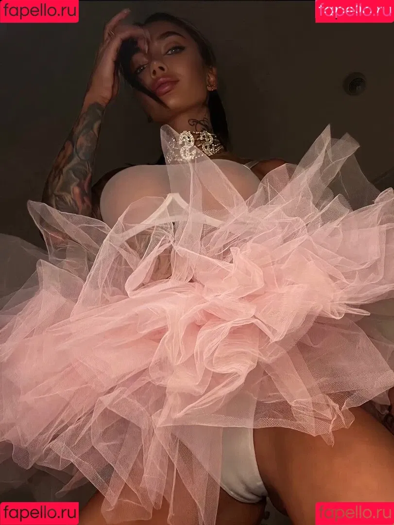 Nessa Orlova / nessaorlova / orlova_ness_life / rusmeganfox Onlyfans Photo Gallery 