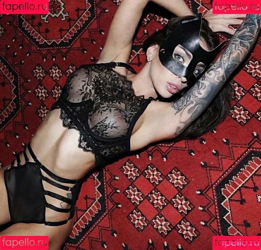 Nessa Orlova / nessaorlova / orlova_ness_life / rusmeganfox Onlyfans Photo Gallery 