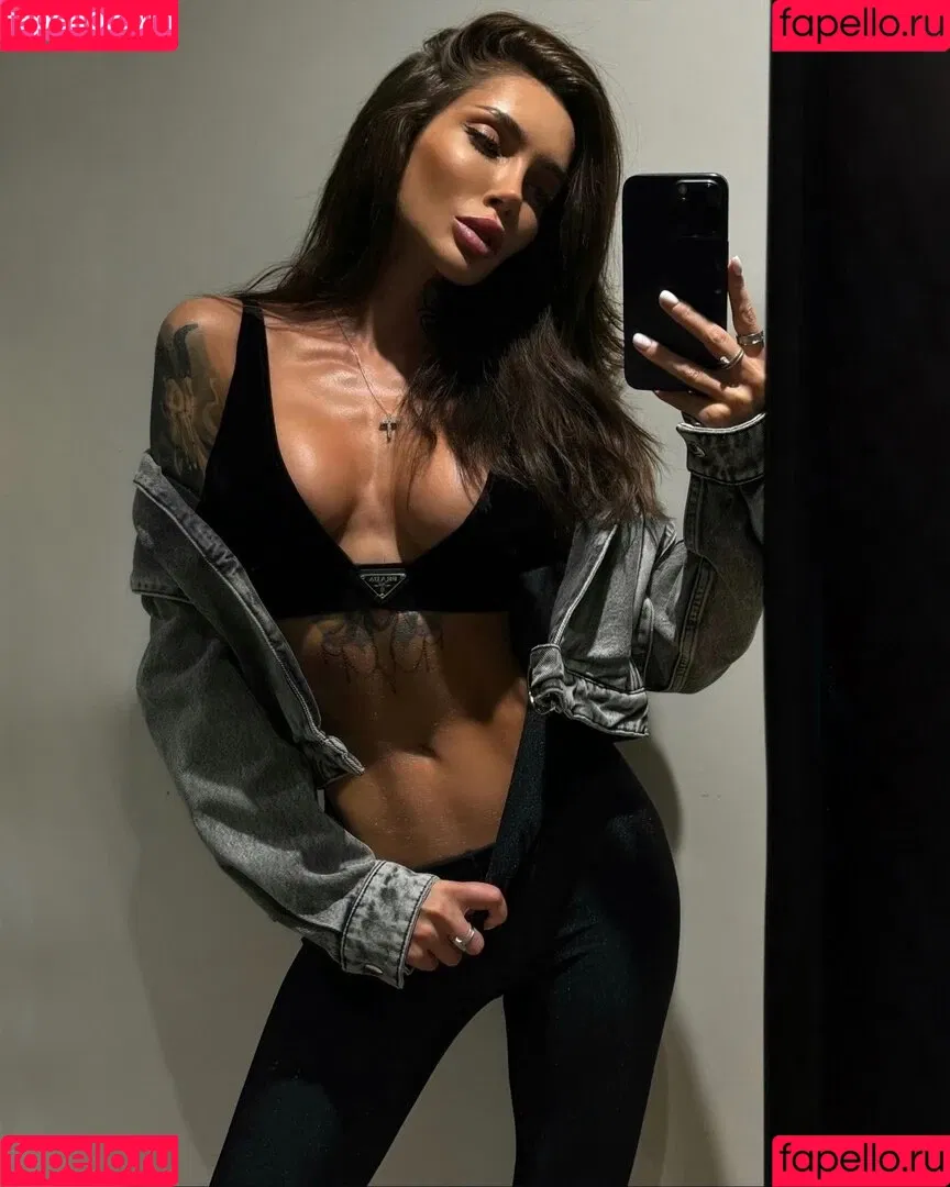 Nessa Orlova / nessaorlova / orlova_ness_life / rusmeganfox Onlyfans Photo Gallery 