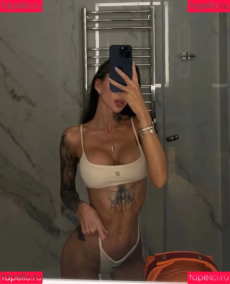 Nessa Orlova / nessaorlova / orlova_ness_life / rusmeganfox Onlyfans Photo Gallery 