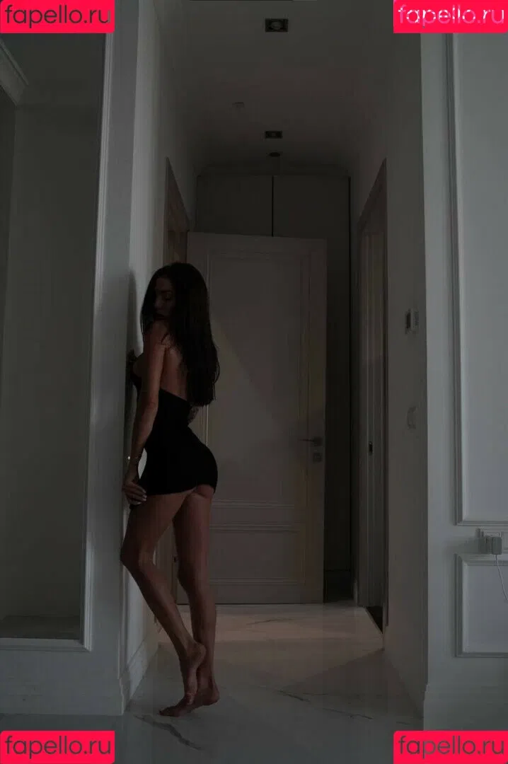 Nessa Orlova / nessaorlova / orlova_ness_life / rusmeganfox Onlyfans Photo Gallery 