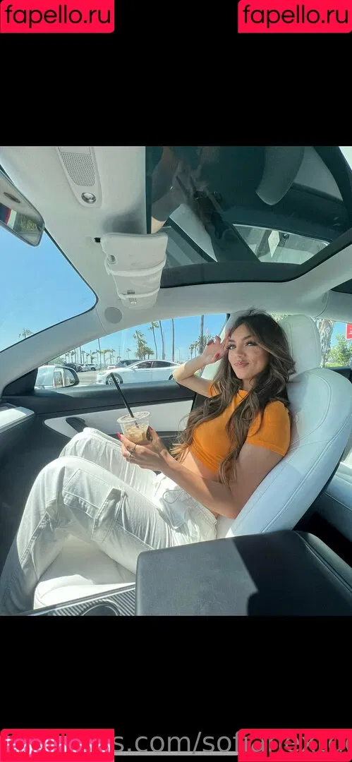 sofia mancilla / sofianextdoor Onlyfans Photo Gallery 
