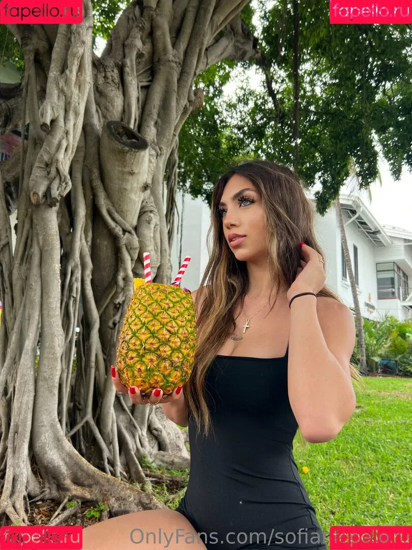 sofia mancilla / sofianextdoor Onlyfans Photo Gallery 