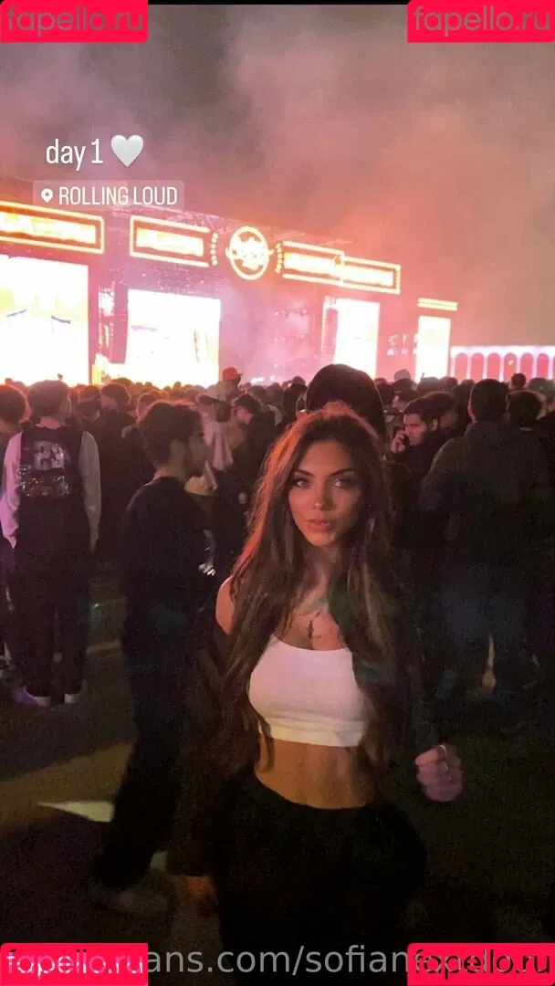 sofia mancilla / sofianextdoor Onlyfans Photo Gallery 