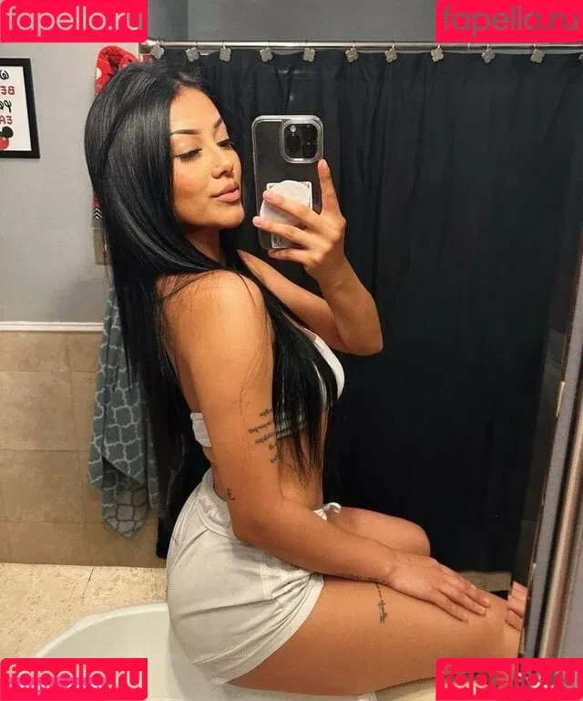 sofia mancilla / sofianextdoor Onlyfans Photo Gallery 