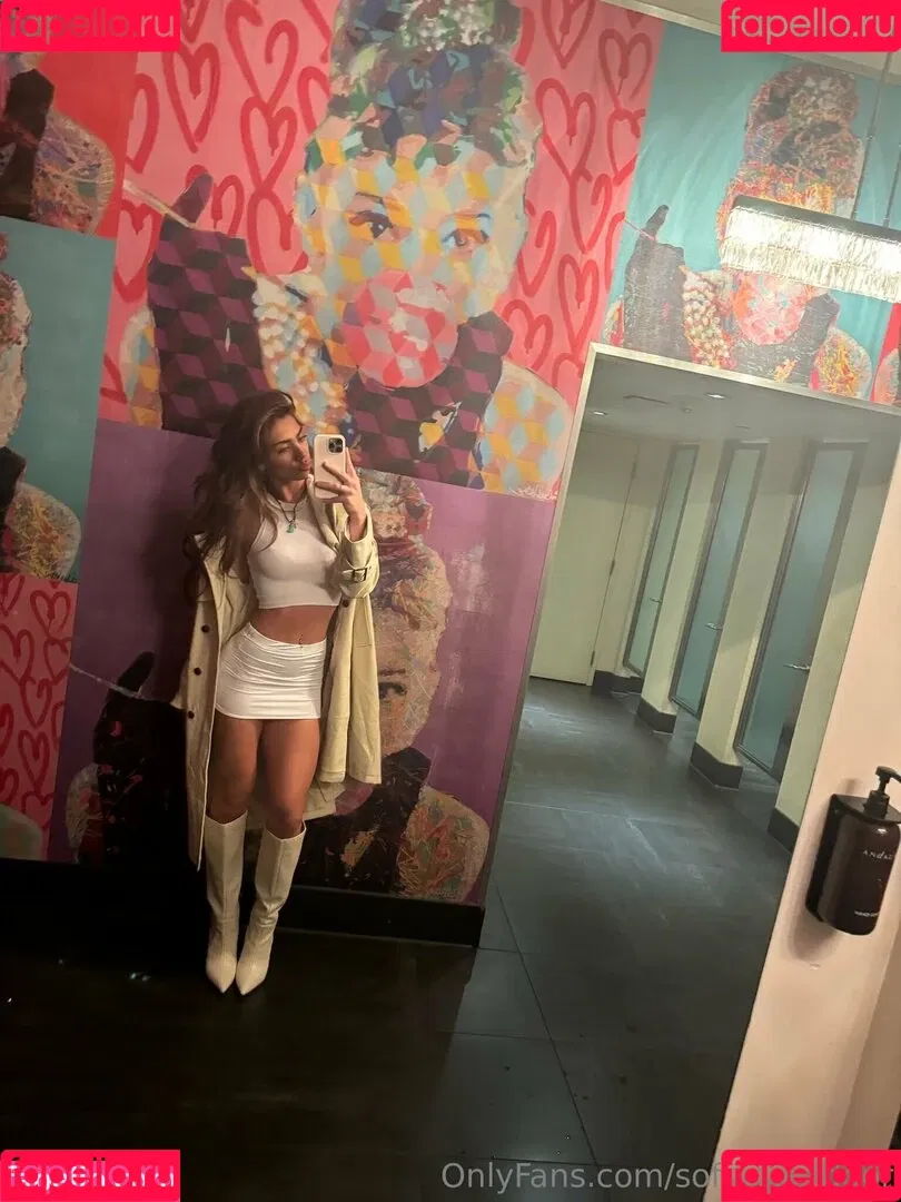 sofia mancilla / sofianextdoor Onlyfans Photo Gallery 