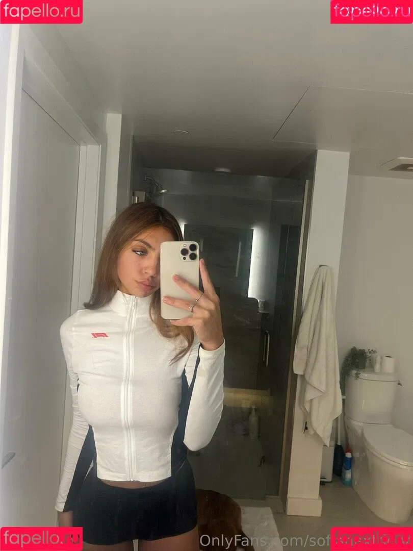 sofia mancilla / sofianextdoor Onlyfans Photo Gallery 