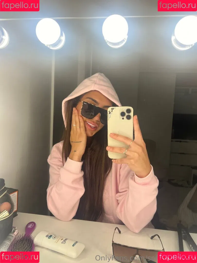 sofia mancilla / sofianextdoor Onlyfans Photo Gallery 
