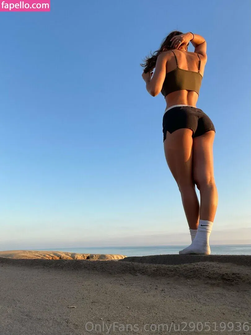 sofia mancilla / sofianextdoor Onlyfans Photo Gallery 