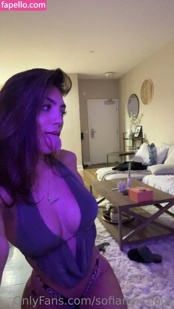 sofia mancilla / sofianextdoor Onlyfans Photo Gallery 