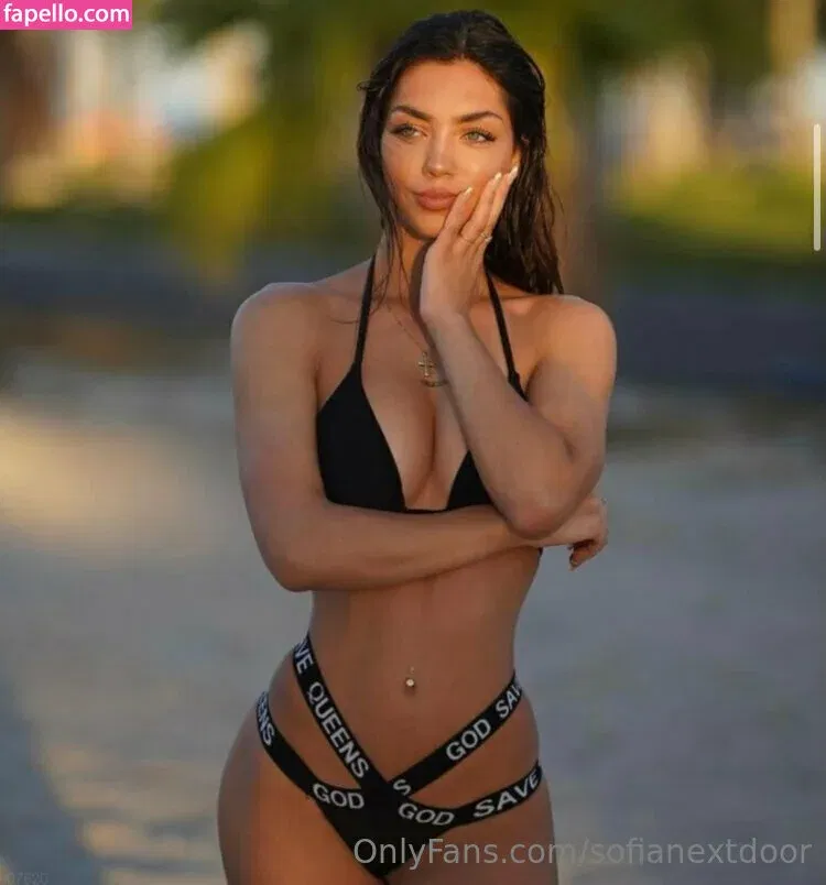 sofia mancilla / sofianextdoor Onlyfans Photo Gallery 