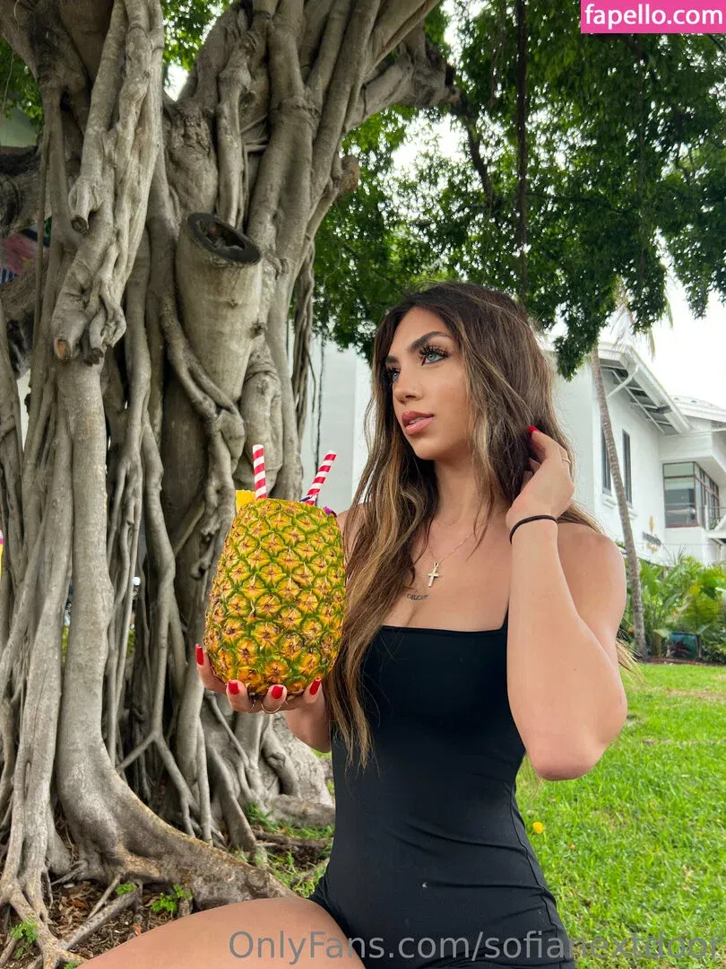 sofia mancilla / sofianextdoor Onlyfans Photo Gallery 