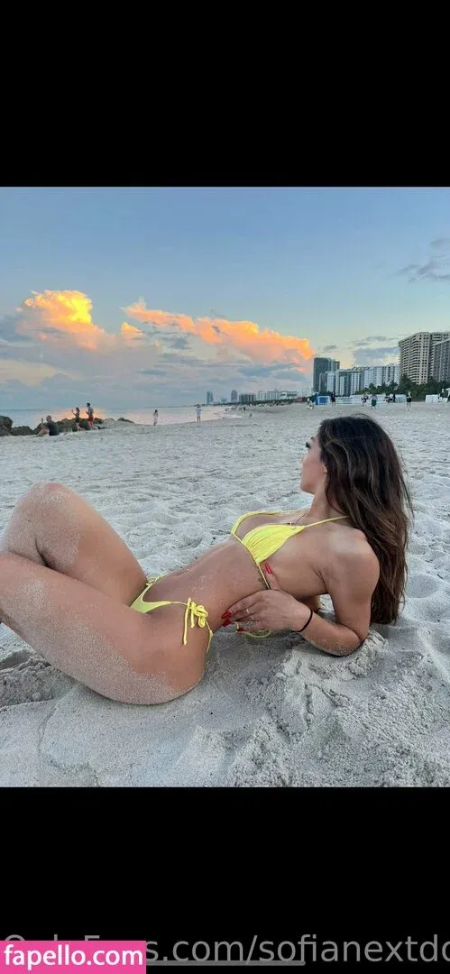 sofia mancilla / sofianextdoor Onlyfans Photo Gallery 