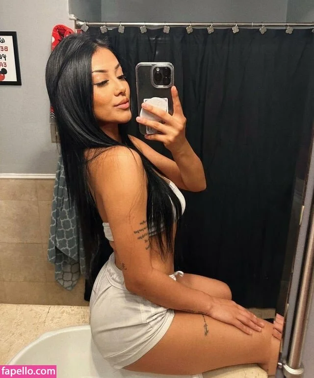 sofia mancilla / sofianextdoor Onlyfans Photo Gallery 