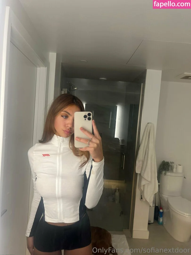 sofia mancilla / sofianextdoor Onlyfans Photo Gallery 