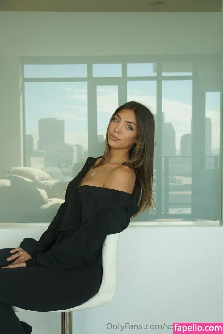 sofia mancilla / sofianextdoor Onlyfans Photo Gallery 