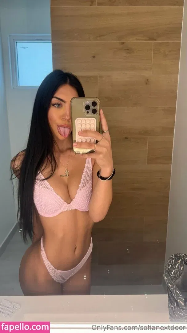 sofia mancilla / sofianextdoor Onlyfans Photo Gallery 