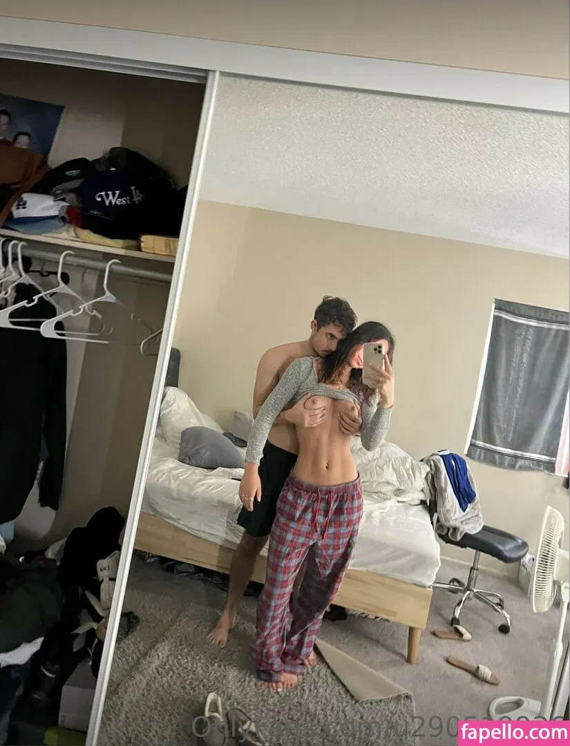 sofia mancilla / sofianextdoor Onlyfans Photo Gallery 