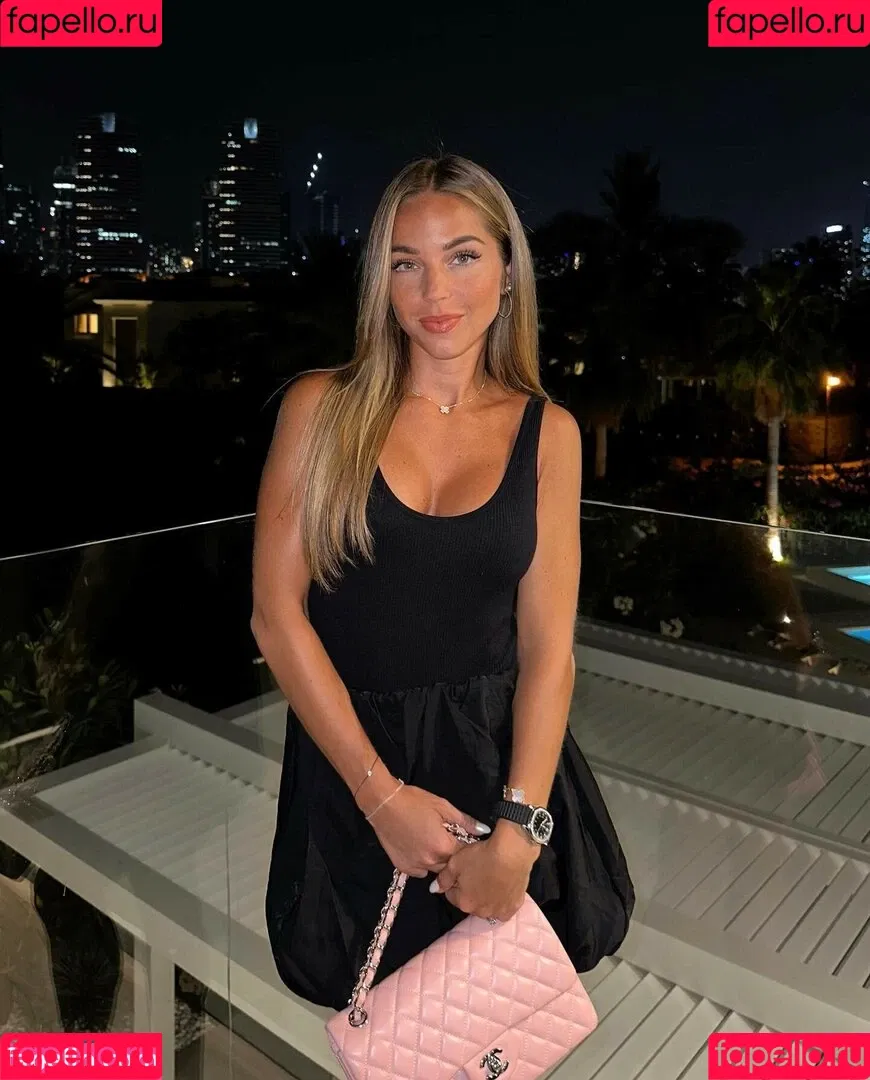Maddy Burciaga / maddyburciaga Onlyfans Photo Gallery 