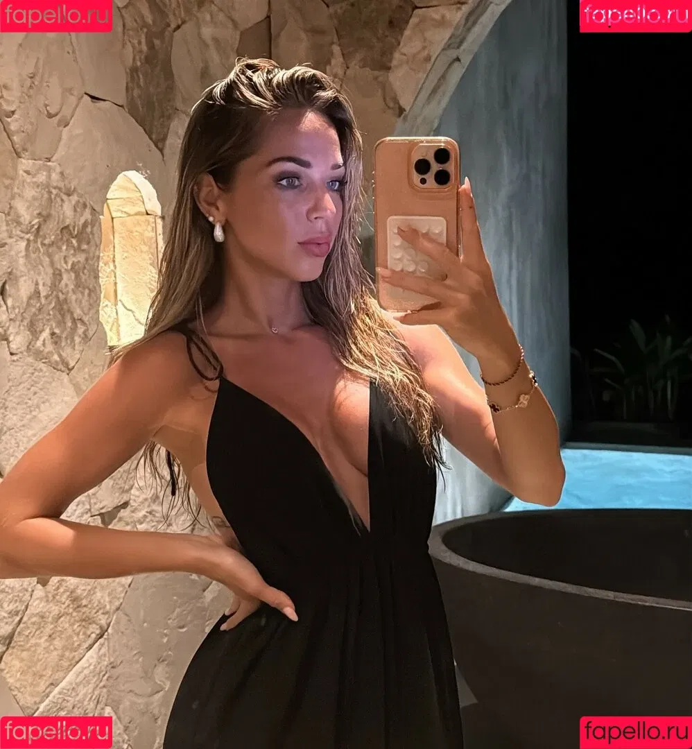 Maddy Burciaga / maddyburciaga Onlyfans Photo Gallery 