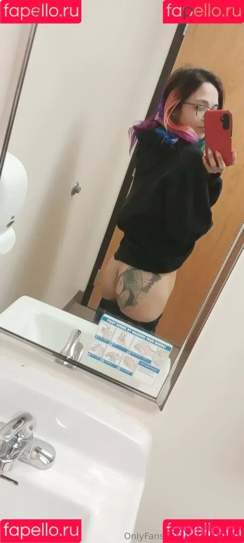 savagesiren / theywannabesavage Onlyfans Photo Gallery 