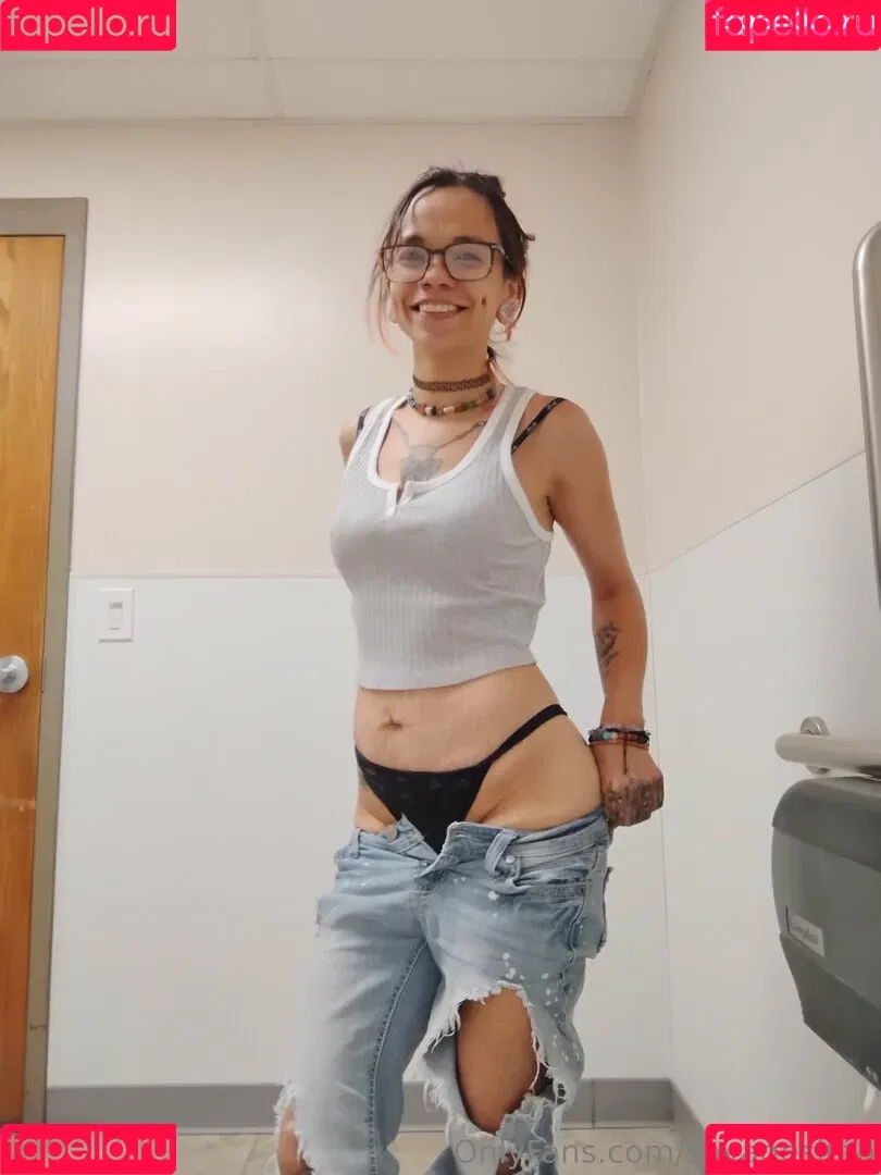 savagesiren / theywannabesavage Onlyfans Photo Gallery 